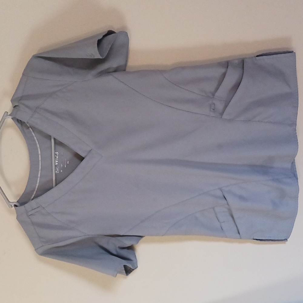 XS silver/grey wonderwink scrub top.
